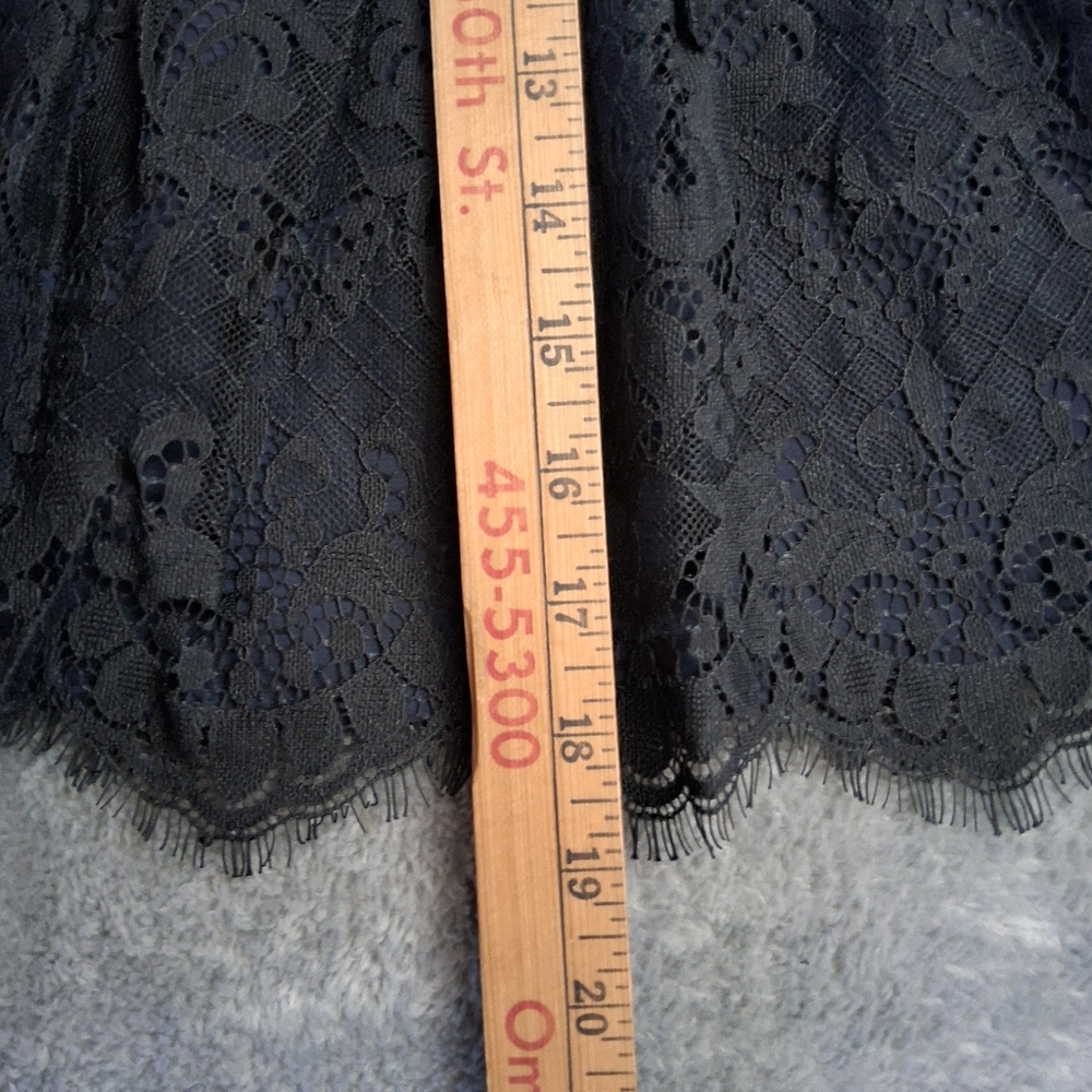 Ann Taylor Loft Lace Peplum Sleeveless Blouse Navy & Black Size 2 Petite - Picture 10 of 12